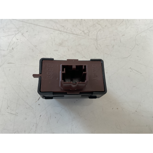 COMANDO INTERRUTTORE CHIUSURA PORTE JEEP RENEGADE 1.0 B 88KW 2024 