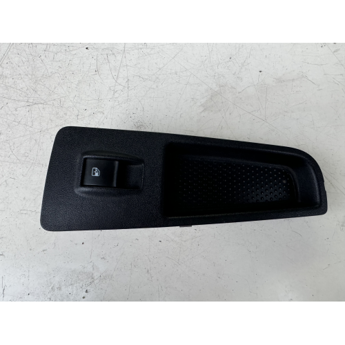 735469705 PULSANTIERA COMANDO ALZAVETRO ANTERIORE DESTRO FIAT GRANDE PUNTO ANNO 2008