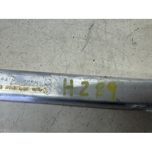 8W0805646B Audi A4 2020 TRAVERSA puntone anteriore destro