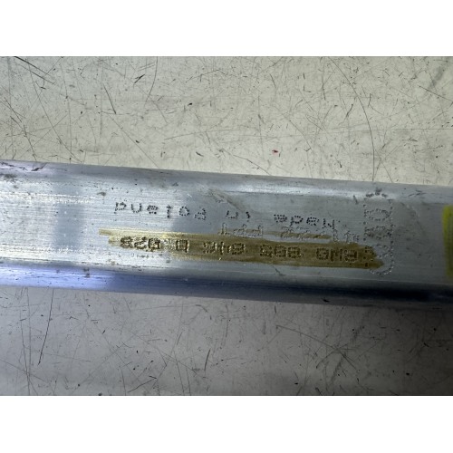 8W0805646B Audi A4 2020 TRAVERSA puntone anteriore destro