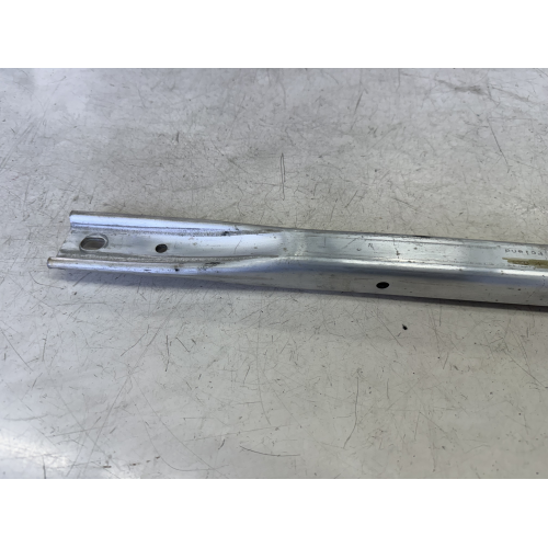 8W0805646B Audi A4 2020 TRAVERSA puntone anteriore destro