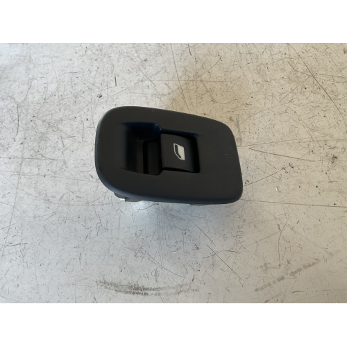 96751119ZD COMANDO INTERRUTTORE ALZAVETRO PORTA POSTERIORE DESTRA PEUGEOT 208 1.6 D 68KW 2014