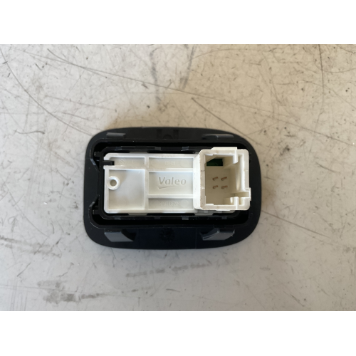 96751119ZD COMANDO INTERRUTTORE ALZAVETRO PORTA POSTERIORE DESTRA PEUGEOT 208 1.6 D 68KW 2014