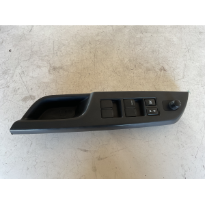 68L2 PULSANTIERA COMANDO ALZAVETRO ANTERIORE SINISTRA SUZUKI SWIFT 1.3 D 55KW 2011 