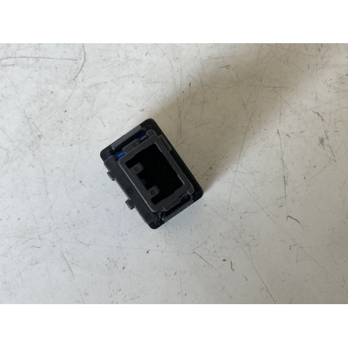 84152-0D090 COMANDO INTERRUTTORE PEUGEOT 108 1.0 B 51KW 2018