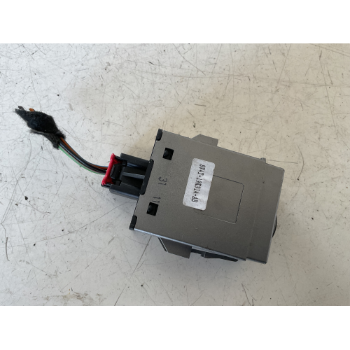 8V4T-19K314-AB 8V4T-19K314-AB COMANDO REGOLAZIONE SEDILE ANTERIORE RISCALDABILE FORD KUGA 2010