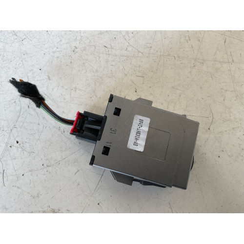8V4T-19K314-AB 8V4T-19K314-AB COMANDO REGOLAZIONE SEDILE ANTERIORE RISCALDABILE FORD KUGA 2010