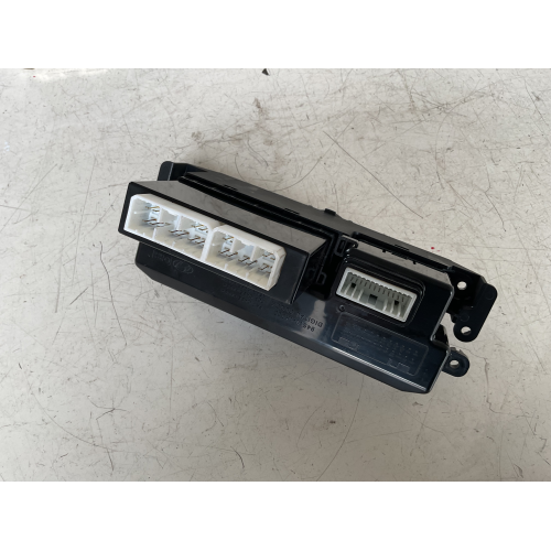 93700-1K300 COMANDO INTERRUTTORE MULTIFUNZIONE CON DISPLAY HYUNDAI IX20 1.4 B 66KW 2014 G4FA