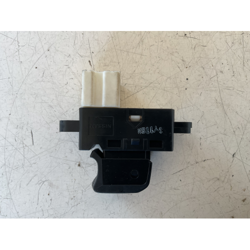 COMANDO INTERRUTTORE ALZAVETRO NISSAN NOTE E12 ANNO 2015