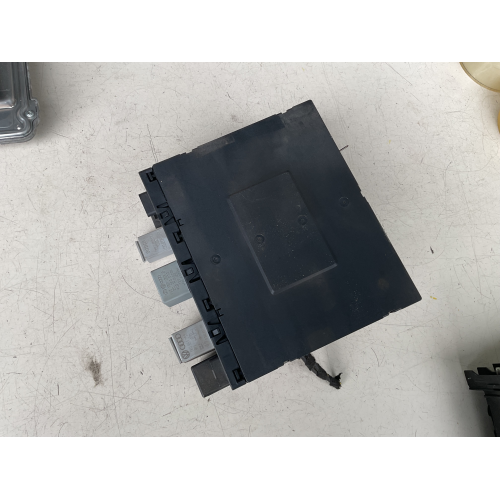 8P0907279C CENTRALINA SCATOLA PORTA FUSIBILI AUDI A3 2.0 D 103KW 140CV 2007