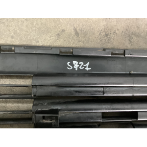 32002162141200100 GRIGLIA PARAURTI ANTERIORE PEUGEOT 108 1.0 B 51KW 2016 1KR