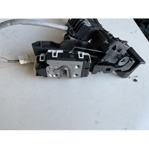 A2047201535 SERRATURA PORTE ANTERIORE SINISTRA PER MERCEDES W204 W211 W212 X204