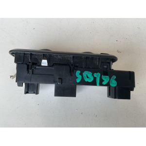 8A6T-14A132-CC PULSANTIERA COMANDO ALZAVETRO ANTERIORE SINISTRO FORD FIESTA  2011