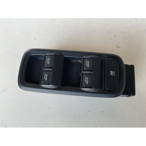 8A6T-14A132-CC PULSANTIERA COMANDO ALZAVETRO ANTERIORE SINISTRO FORD FIESTA  2011