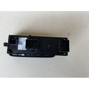 8A6T-14A132-CC PULSANTIERA COMANDO ALZAVETRO ANTERIORE SINISTRO FORD FIESTA  2011