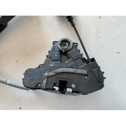 805034935R SERRATURA CHIUSURA PORTA ANTERIORE SINISTRA RENAULT CAPTUR II 1.0 TCE B GPL 74KW ANNO 2022 