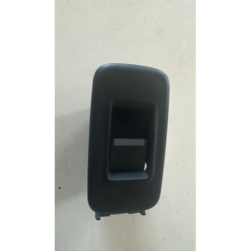 GX73-14717-AC PULSANTE COMANDO ALZAVETRO POSTERIORE SINISTRO JAGUAR XE 2.0 D 132KW 2016
