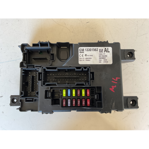 13301562 CENTRALINA PORTAFUSIBILI OPEL CORSA D 1.2 B 59KW 2009