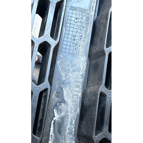 62330 BC4 GRIGLIA LATERALE PARAURTI ANTERIORE SINISTRA NISSAN MIKRA K12 ANNO 2010