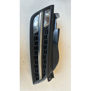 62320 BC4 GRIGLIA LATERALE PARAURTI ANTERIORE DESTRA NISSAN MIKRA K12 ANNO 2010