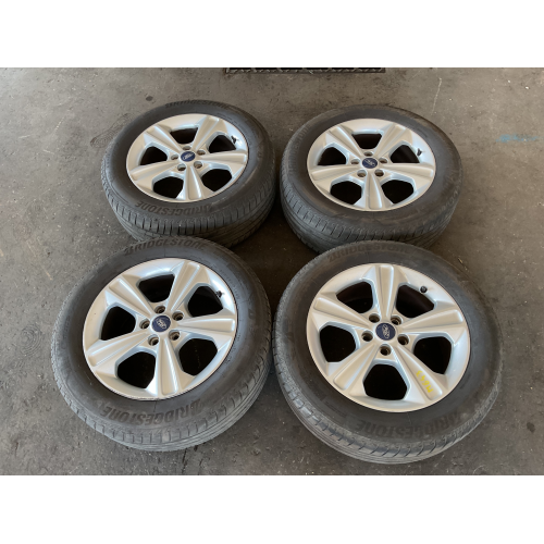 CJ5C-1007-B2B SET DI 4 CERCHI IN LEGA Ford Kuga II DM2 17  7,5JX17 ET52,5 5X108 GOMME IN REGALO