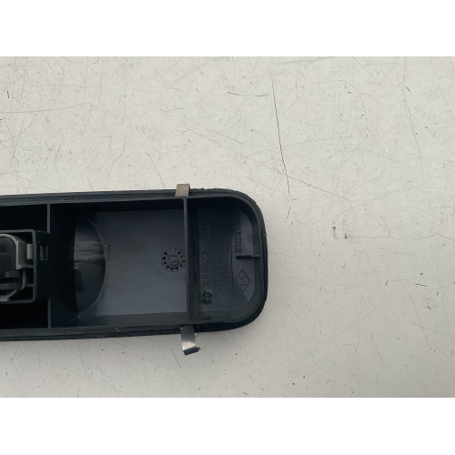8200278436 E28983 PULSANTIERA ALZAVETRO ALZACRISTALLO ANTERIORE DESTRA RENAULT MODUS