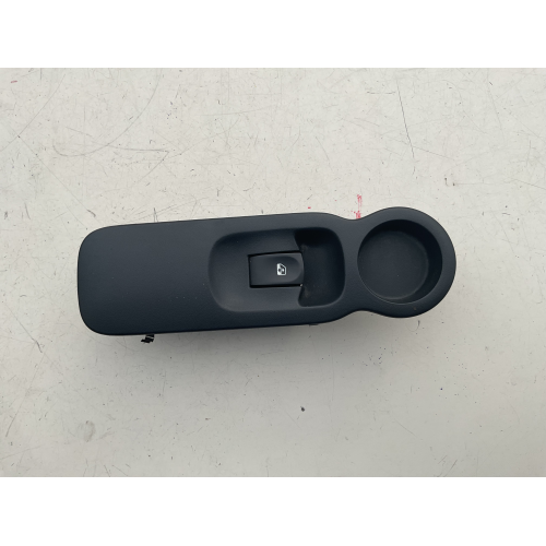 8200278436 E28983 PULSANTIERA ALZAVETRO ALZACRISTALLO ANTERIORE DESTRA RENAULT MODUS