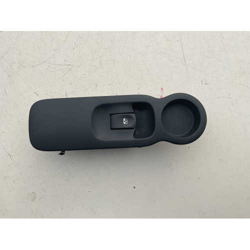 8200278436 E28983 PULSANTIERA ALZAVETRO ALZACRISTALLO ANTERIORE DESTRA RENAULT MODUS