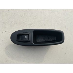 735521261 COMANDO PULSANTIERA ALZACRISTALLO POST DX FIAT 500L (351_352) DAL 2012