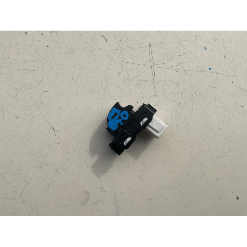13483539 PULSANTE COMANDO ALZAVETRO CITROEN C3 ANNO 2018