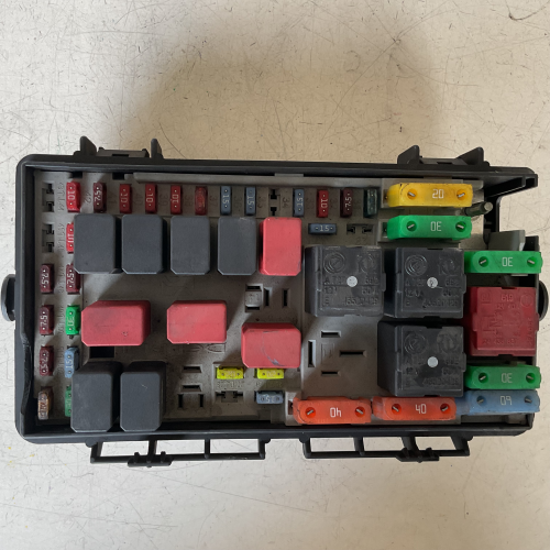 51737884 CENTRALINA FUSIBILIERA SCATOLA FUSIBILI RELÈ FIAT GRANDE PUNTO 1.2