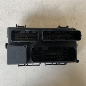 51737884 CENTRALINA FUSIBILIERA SCATOLA FUSIBILI RELÈ FIAT GRANDE PUNTO 1.2