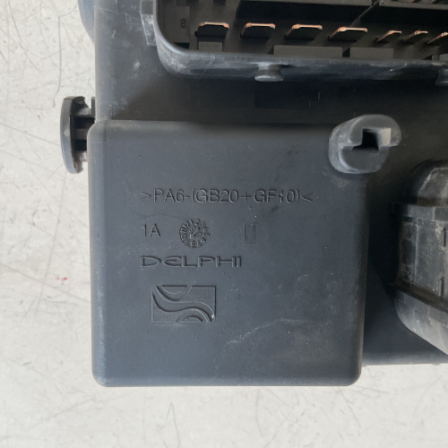 51737884 CENTRALINA FUSIBILIERA SCATOLA FUSIBILI RELÈ FIAT GRANDE PUNTO 1.2