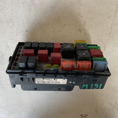 51737884 CENTRALINA FUSIBILIERA SCATOLA FUSIBILI RELÈ FIAT GRANDE PUNTO 1.2