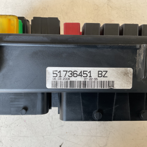 51736451 SCATOLA PORTA FUSIBILI PER FIAT Grande Punto 1° Serie 51736451 350A1000 BENZINA