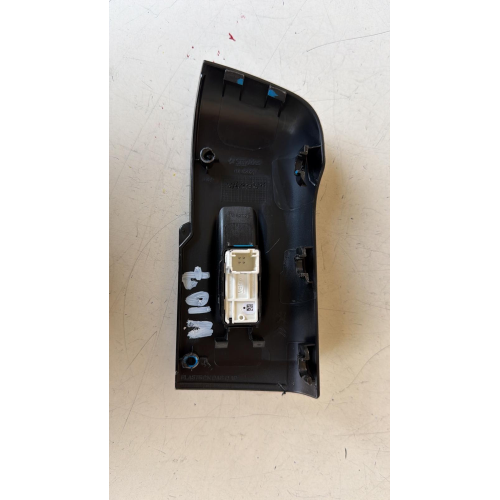 96762292ZD PULSANTIERA COMANDO ALZAVETRO ANTERIORE DESTRA CITROEN C3 1.2 B 61KW 2018