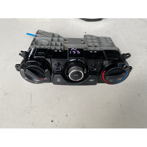97250-4P540 CENTRALINA GRUPPO DI COMANDO CLIMA HYUNDIA I20 2014