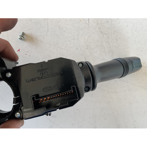 LEVA COMANDO LUCI SINISTRA HYUNDAI I20 1.2 B 62KW 2014 G4LA