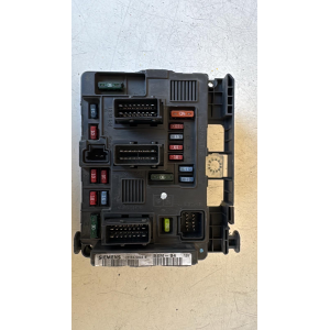 9643498780-00  T118470004K CENTRALINA SCATOLA PORTA FUSIBILI CITROEN C3 1.4 D 66KW 2004 
