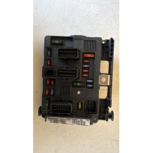 9643498780-00  T118470004K CENTRALINA SCATOLA PORTA FUSIBILI CITROEN C3 1.4 D 66KW 2004 