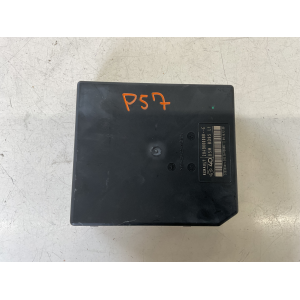 284B60008R --E  8226113636 CENTRALINA PORTA FUSIBILI PER RENAULT Megane III Grand Tour 1.5 DCI 81KW 2010