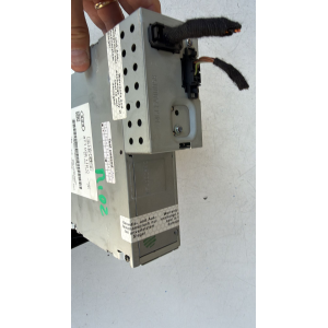 8T1035110C RADIO LETTORE CD STEREO AUDI A4 2.0 D 105KW 143CV 2008  SIGLA MOTORE CAG CX-CA1796G