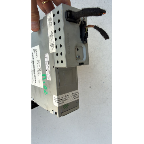 8T1035110C RADIO LETTORE CD STEREO AUDI A4 2.0 D 105KW 143CV 2008  SIGLA MOTORE CAG CX-CA1796G