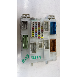 AV6N14A073FF  AV6N14A073FF SCATOLA FUSIBILI FORD C-MAX II (DXA-CB7) 1.6 TDCI 8V MAN 6M 116CV 2011 5P MONOVOLUME AG48166    A12398040 00006959  519416570