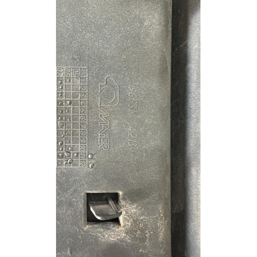62310J000B Mascherina anteriore per Nissan Qashqai 1 Serie (2006 2009