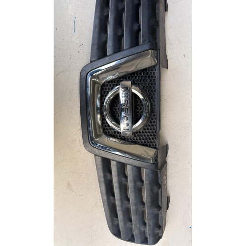 62310J000B Mascherina anteriore per Nissan Qashqai 1 Serie (2006 2009