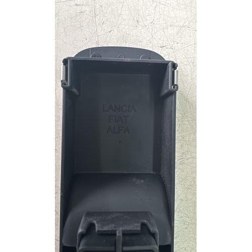 B569 Pulsantiera alzacristalli interruttore alza vetri DESTRO ALFA ROMEO MITO 955