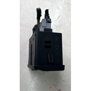 156105388 USB AUX SD ALFA ROMEO GIULIETTA 1.6 DIESEL 88KW ANNO 2015 TIPO MOTORE 940C1000 