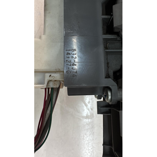 832-4J74 COMANDO Pulsantiera anteriore sinistra Sx Toyota Yaris dal 2005 al 2011
