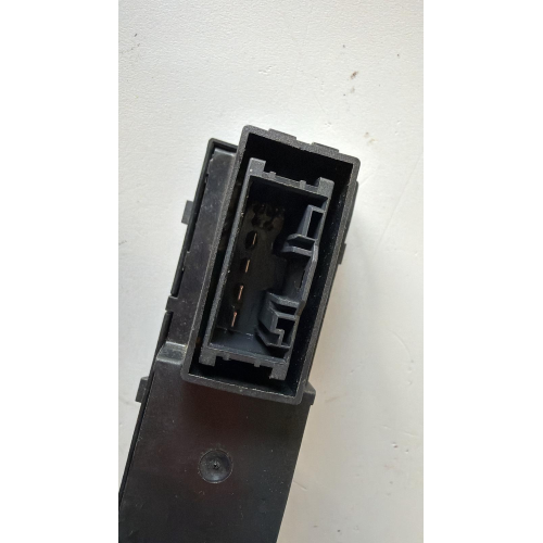 T098 COMANDO INTERRUTTORE PULSANTE ALZAVETRO POSTERIORE SX FIAT NEW TIPO II 2018